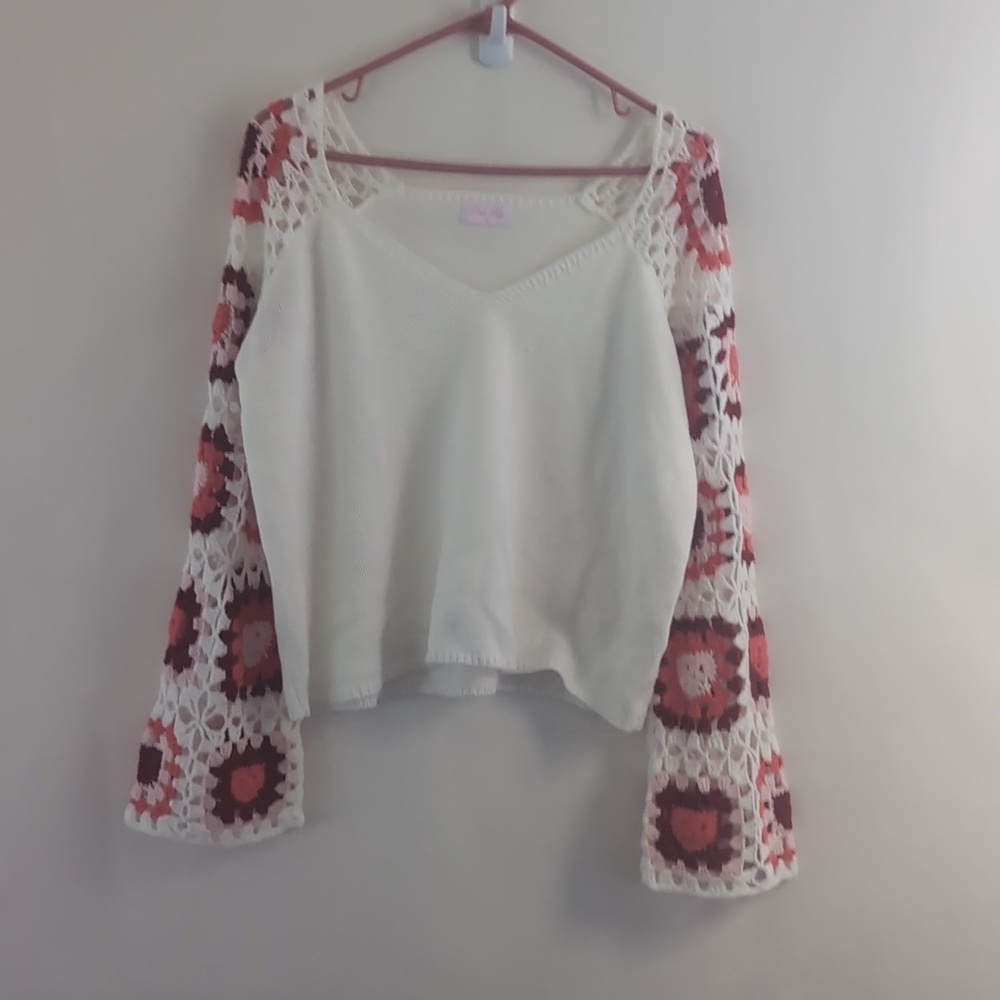 Pink Lily Crochet Sleeve Blouse - White and Pink size Small